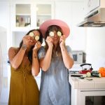 Bọc răng sứ: Cách chăm sóc và tránh bị đau khi uống nước lạnh