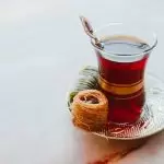 Cấy implant – đau hay không? Tìm hiểu sự thật với chuyên gia gia đình